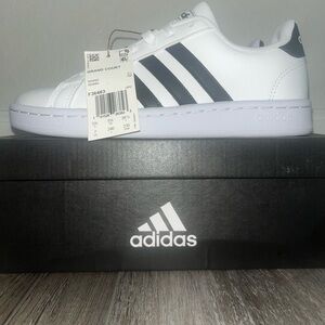 Adidas Grand Court Shoes